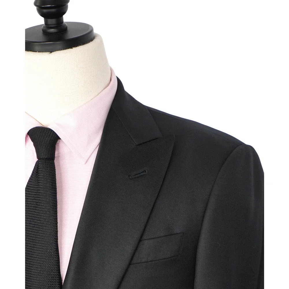 Giorgio Armani 195condition new fabric